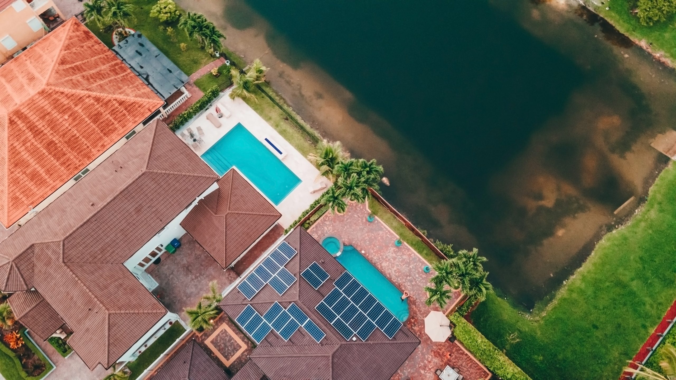 Todo lo que necesitas saber sobre los paneles solares para tu hogar